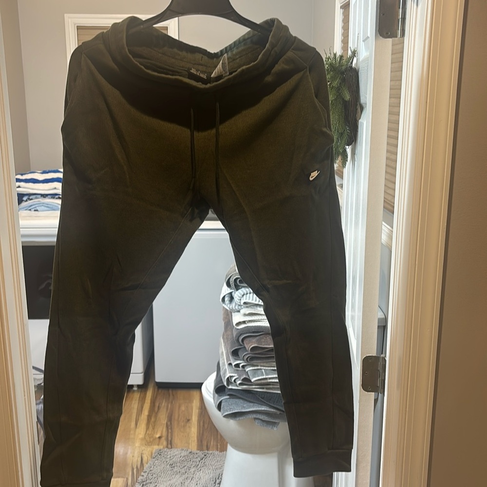 Nike Joggers